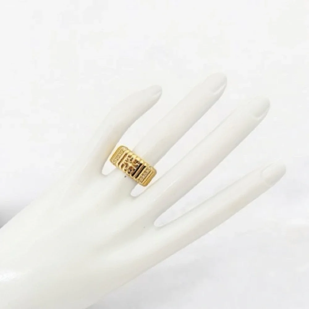 Tory Burch Crystal Textured Pave Logo Band Ring. Size 8